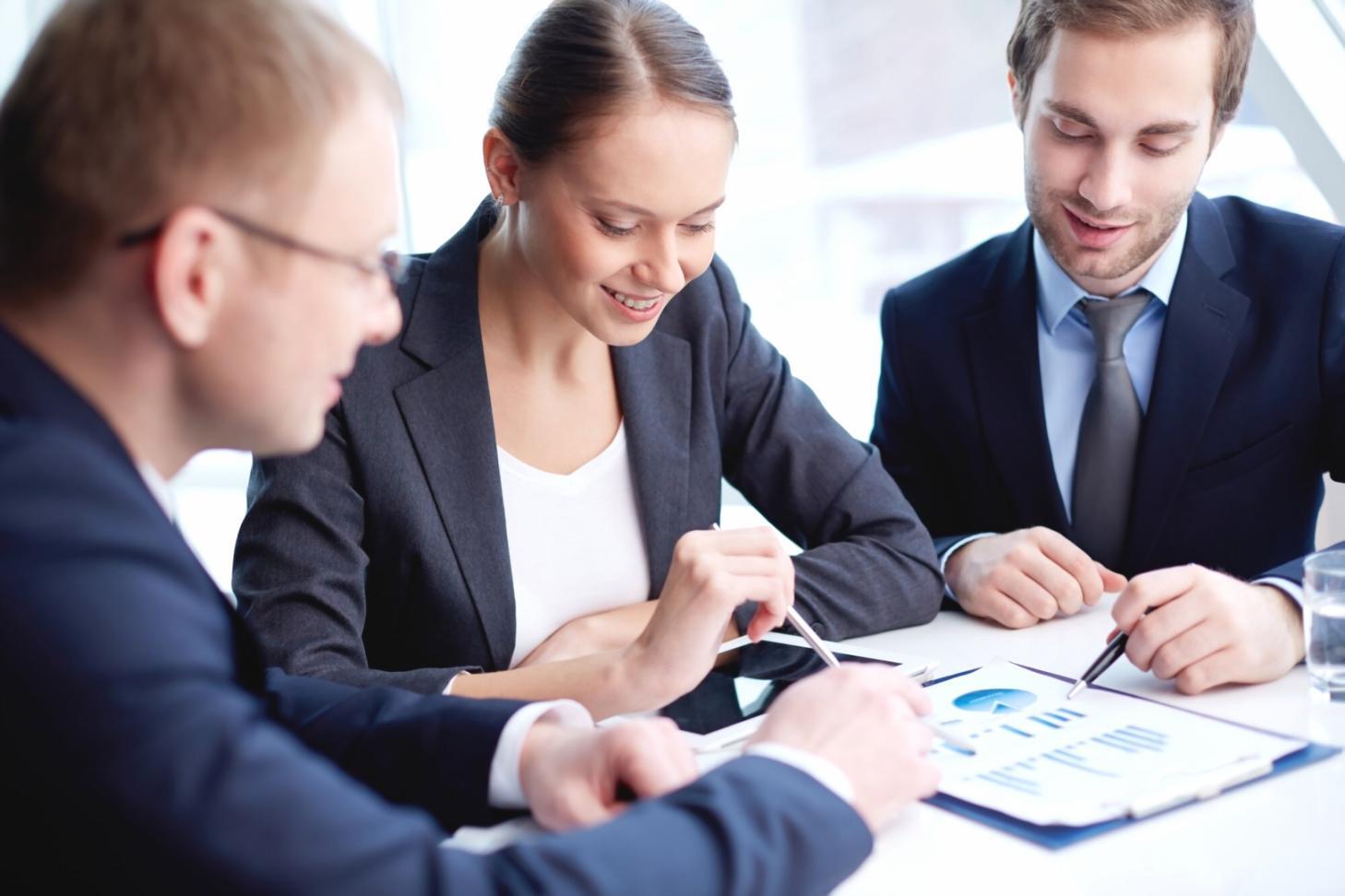 Professionelle Finanzanalyse mit modernen Tools und Datenvisualisierung